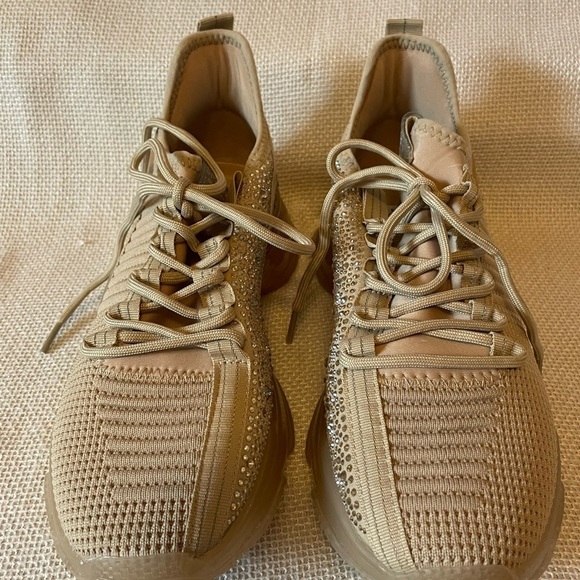 NWOT Steve Madden Maxima sneakers - Picture 8 of 13